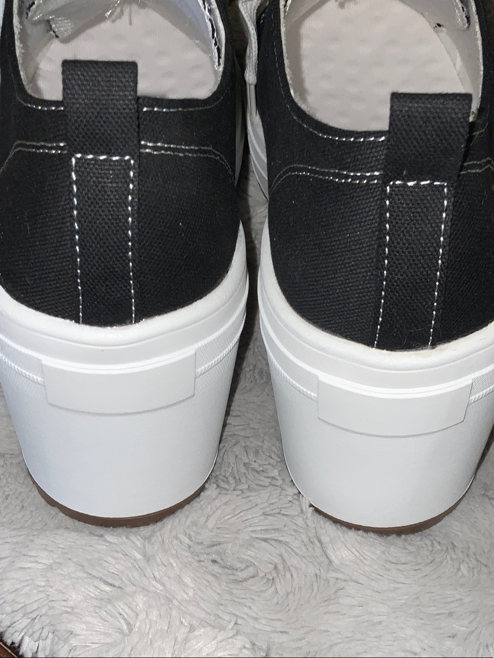 Women’s Black and White Platform Lace-Up Sneakers - Picture 5 of 9